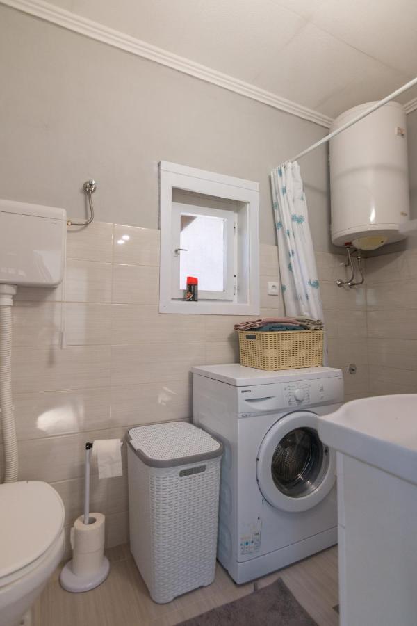 Villa Kuca Za Odmor Dm à Bajina Basta Extérieur photo