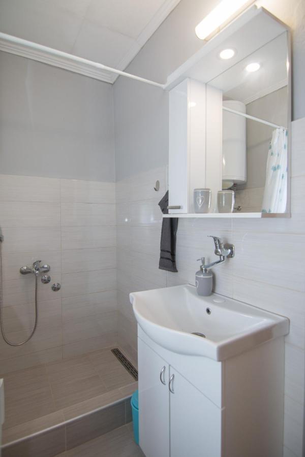Villa Kuca Za Odmor Dm à Bajina Basta Extérieur photo