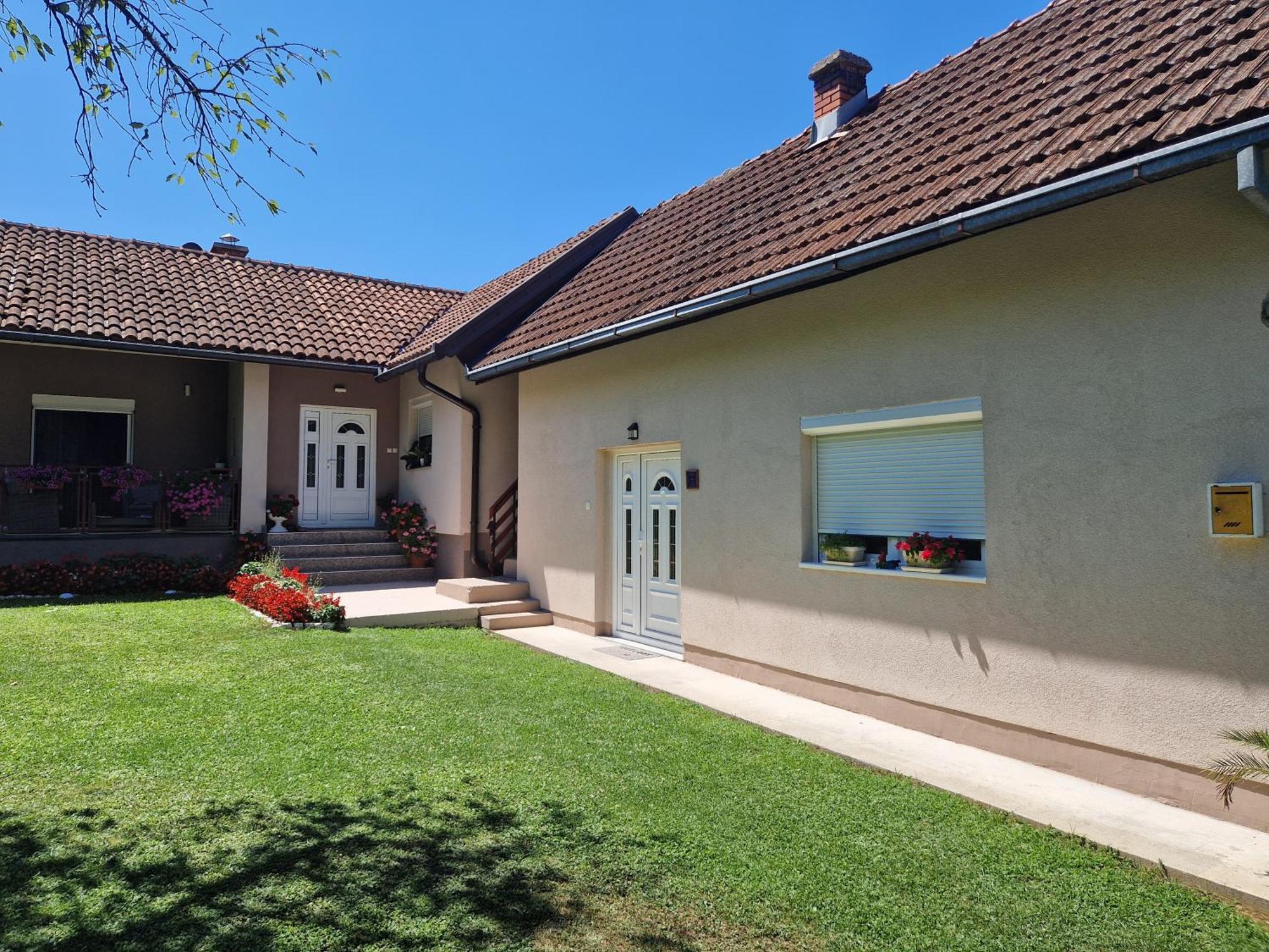 Villa Kuca Za Odmor Dm à Bajina Basta Extérieur photo